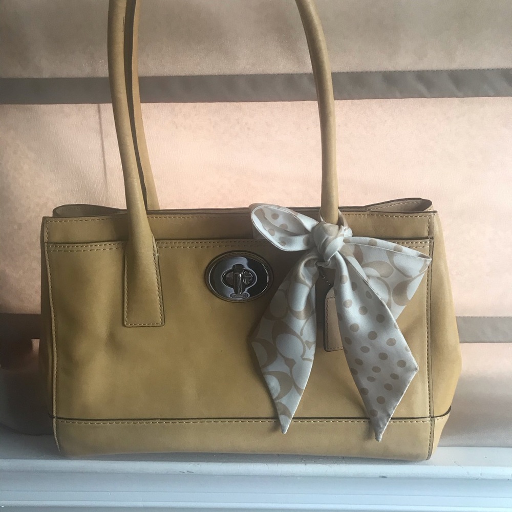 Authentic coach purse